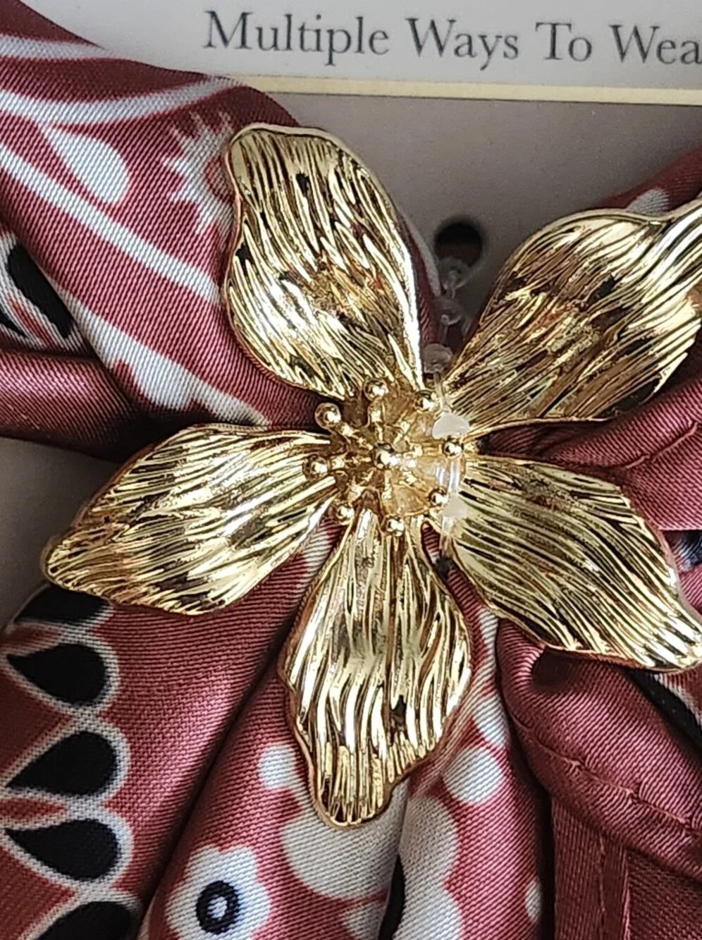 NWT Nanette Lepore Silk Feel Square Scarf With Gold Tone Floral Brooch 21 X 21